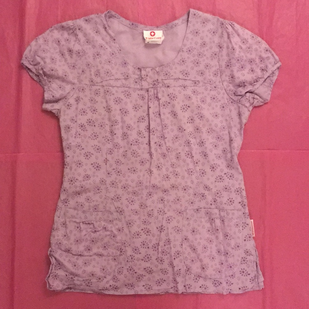 ***Reserved***White Cross Floral Paisleys Scrub Top Size Small